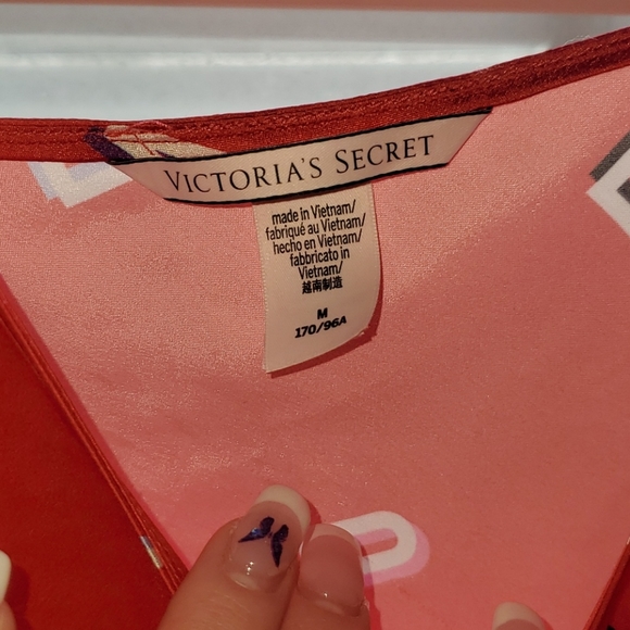 Red Victoria Secret Cami ❤💥NWOT - Picture 2 of 2